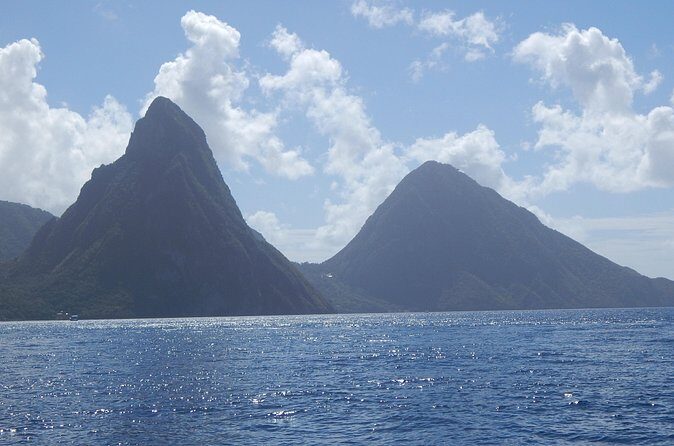 Coastal Cruise in St. Lucia - First impressions: a half-day route built for maximum St. Lucia