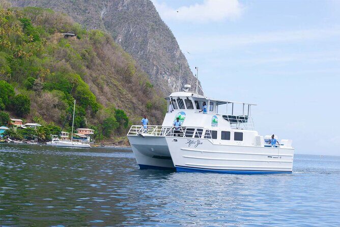 Ferry Transfer from Hewanorra Airport to Saint Lucia Resorts - What’s included on the water: drinks, snacks, and comfort