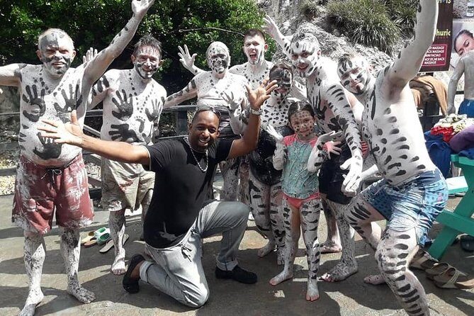 Good Vibes Tours with Dannyboy & Co. – Private Island Experiences - Dannyboy-led guiding: history, humor, and photo help