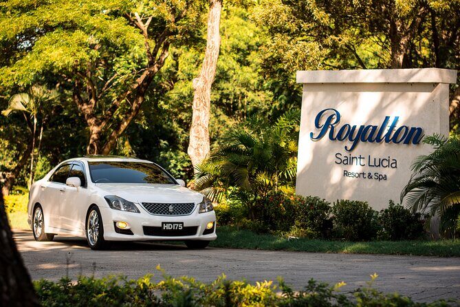 Private Airport Transfer from Hewanorra Airport - Meeting the driver: what it looks like when you land