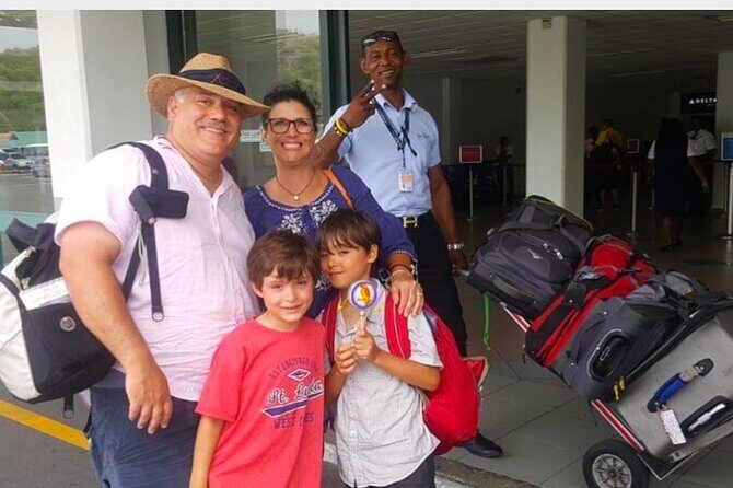 Private Airport Transfer in Saint Lucia - Group discounts and private transfers for bigger parties