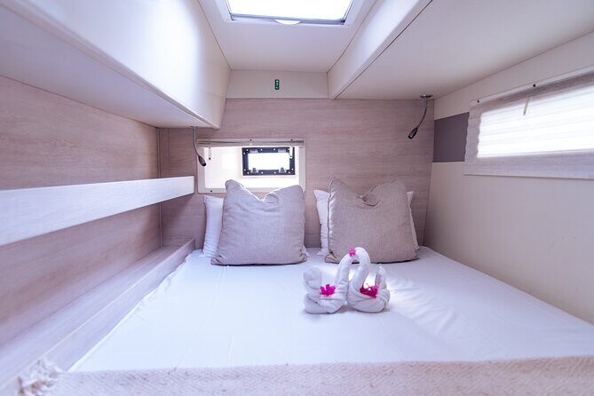 Private Half-Day Luxury Catamaran Experience - Customizing the day without losing the big hits