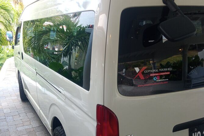 Round Trip St. Lucia Private Airport Transfers - UVF - Luggage handling: the small thing that saves your vacation energy