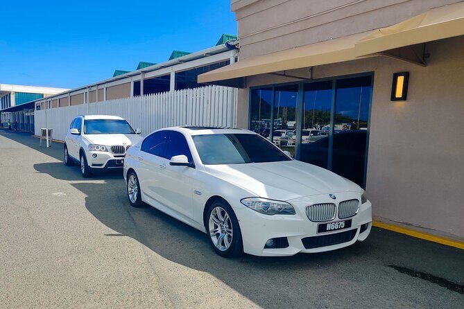 Sandals Hotels Luxury Transfers with Fast Track VIP Service (Roundtrip) - Meeting your rep and finding the chauffeur quickly