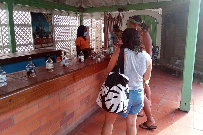 Soufriere Tour - Tet Paul Nature Trail: panoramic views with a manageable hike
