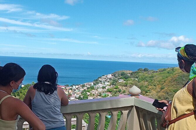 Soufriere Tour - Rum tasting at St. Lucia Distillers: what to do about weekend closures