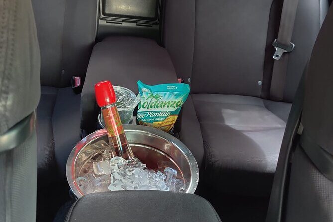 St Lucia Private Roundtrip Transfer: Hewanorra International Airport - A Driver Who Handles Luggage and Knows When to Stop for Photos