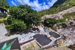 St Lucia Sulphur Springs Drive- in Volcano Tour & Therapeutic Mud baths - Getting Picked Up at 8:00am and Spending Time on the Road