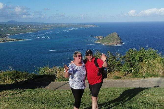 St Lucia Sunday's Tour - Anse La Raye and Canaries: fishing village charm and craft browsing